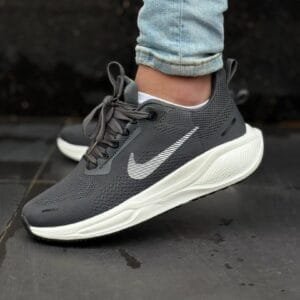 NIKE WOL