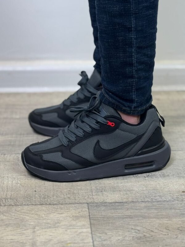 SOLE — image 4