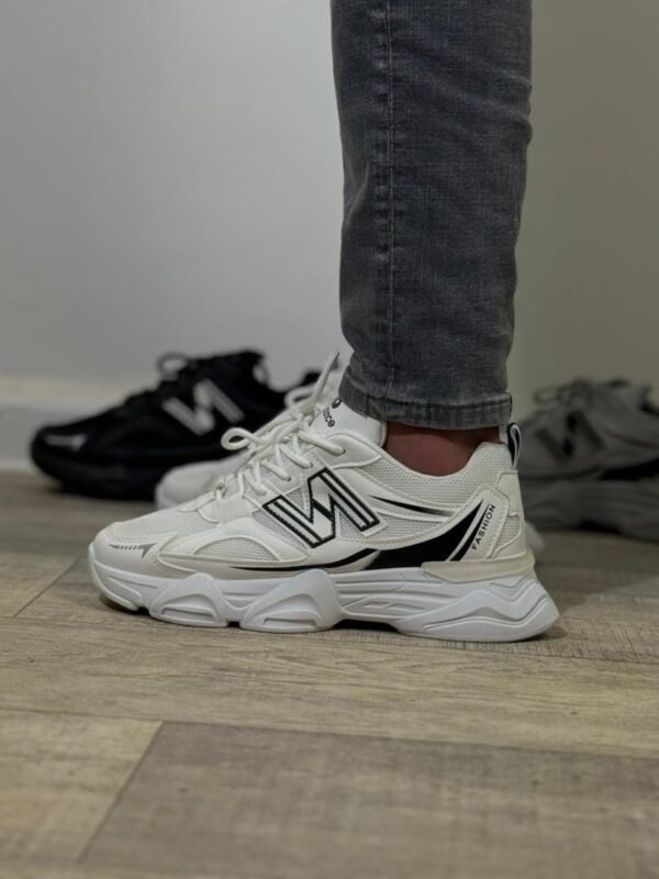 Strider — image 5