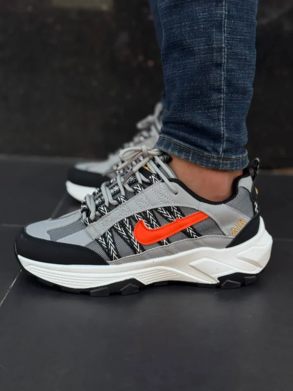 Air Sneaker — image 3