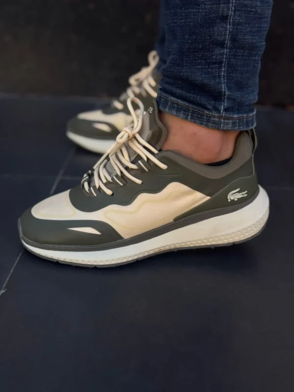 Lacoste — image 3